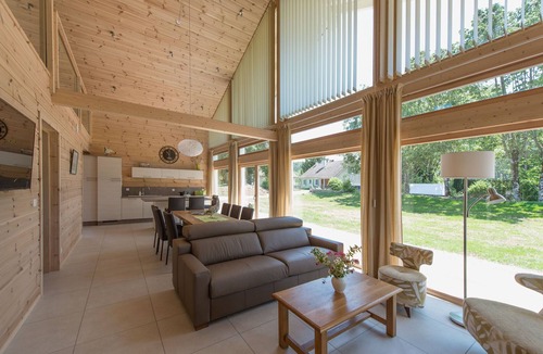 Marigny Ski Chalet | Chalet Bien-être de 100m² Avec Sauna et Balnéo - à 1km du Lac de Chalain