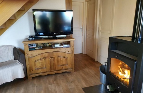 Moirans-en-Montagne Ski Chalet | Chalet Classé 3 Étoiles par L'office du Tourisme du Jura, 6/8 Personnes