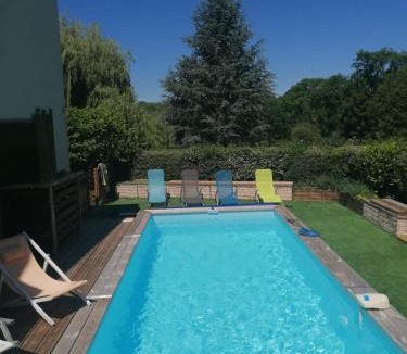 Montevrain House | CHALET DU LAC PISCINE à 5 MINUTES DE DISNEY TGV RER