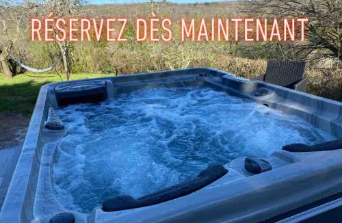 Balleray Ski Chalet | Chalet et jacuzzi au coeur du Nivernais