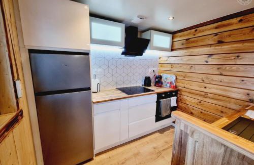 Floyon House | Chalet familial avec terrasse et étang sécurisé, au cœur du parc naturel de l'Avesnois - FR-1-510-198
