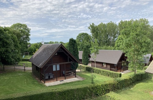 Auquainville House | chalet-gîte 6 pers. Normandy Heated swimming pool from mid-May to September