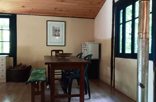 Noisy-sur-Ecole Ski Chalet | Chalet on the edge of a private pond 5 minutes from the 3 pignons forest in fontainebleau