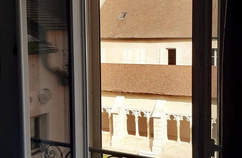 Centre Apartment | 💙Chalon/Ideal location/80m&sup2;/Unique view/Quiet/Comfort💙
