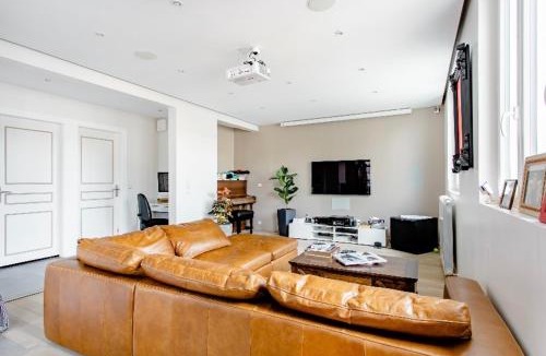 La Ferte-sous-Jouarre House | Chambre a la Ferte