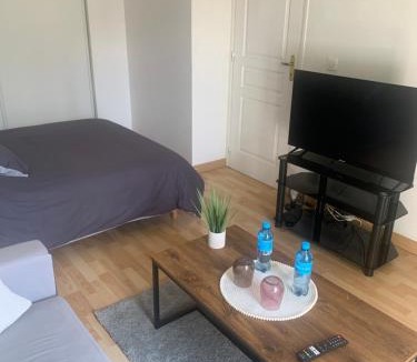 Brunoy House | Chambre d'hôte chez Kahi