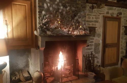 Sauvigny-le-Beureal Bed & Breakfast | Chambre d'hotes Ferme de la Forlonge