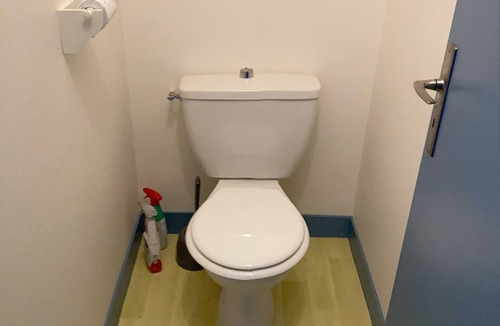 Houdan House | Chambre Dans Maison Individuelle Gare Paris Montparnasse en 50 Minutes