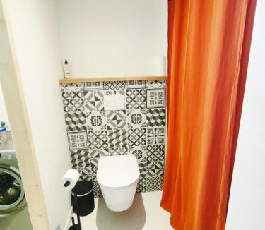 Saint-Jean-de-Vaux House | chambre du moulin brochat 2