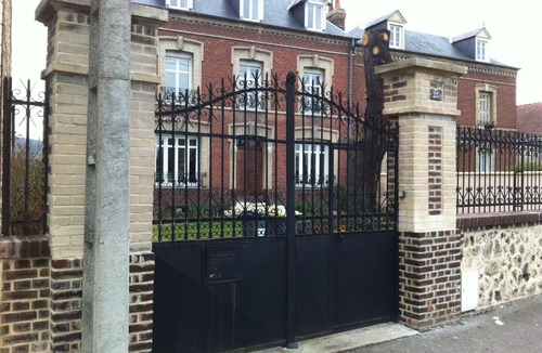 Saint-Aubin-Les-Elbeuf House | Chambre meublée
