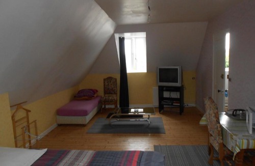 Saint-Aubin-Les-Elbeuf House | Chambre meublée