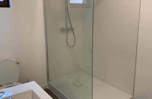 Roubaix Bed & Breakfast | Chambre Privée wifi Ubs Netflix