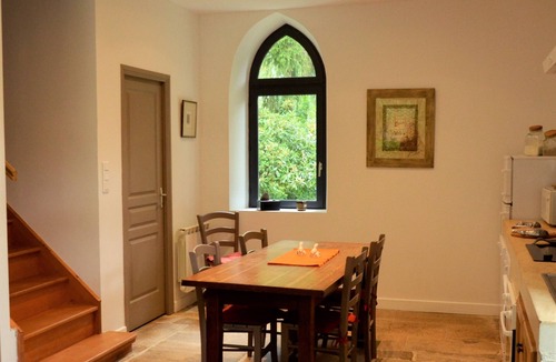 Retz-en-Valois Agglomeration Cottage | Chapel dating from 1810, restored in charming cottage.
