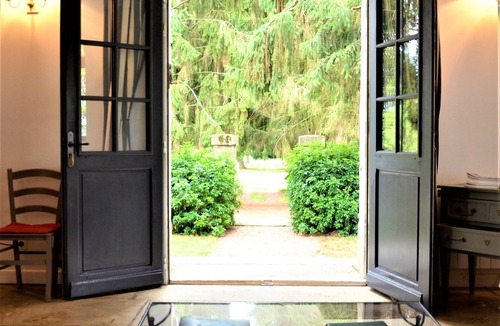 Retz-en-Valois Agglomeration Cottage | Chapel dating from 1810, restored in charming cottage.