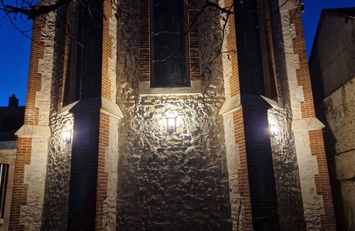 Montargis House | Chapelle Rénovée du Xixe Siècle