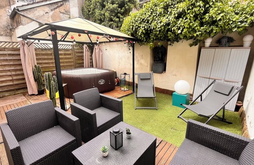 Thorigny-sur-Marne Apartment | Charmant appartement romantique avec Jacuzzi proche de Disney