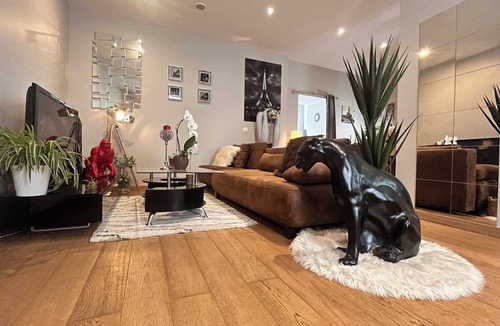 Thorigny-sur-Marne Apartment | Charmant appartement romantique avec Jacuzzi proche de Disney