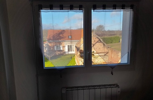 Beaulon Apartment | Charmant Appartement Neuf Dans une Maison, à 12 min du Pal, Climatisé, Parking