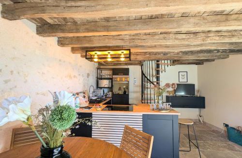 Saint-Cyran-du-Jambot House | Charmant gîte en Berry avec terrasse et bain nordique - FR-1-591-730