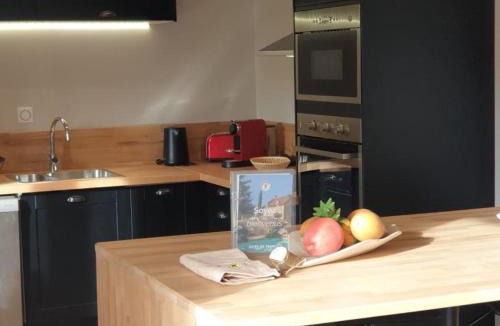 Sebourg House | Charmant gîte 80m² proche frontière belge, jardin privatif, terrasse, tout inclus, 2 chambres, WiFi - FR-1-510-133
