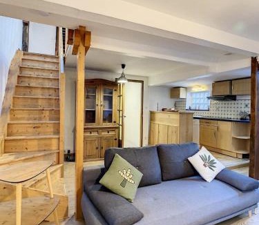 Chantilly Apartment | Charmant triplex centre-ville de Chantilly