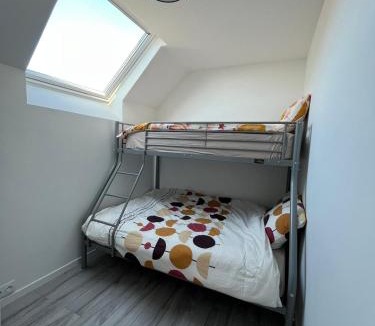 Quincy-Voisins Apartment | Charmant triplex, near Disney