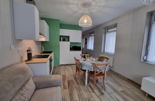 Iwuy House | Charmante Maison 50 m² avec Terrasse et Parking - Tout Inclus, Proche Cambrai et Activités Nautiques - FR-1-510-202