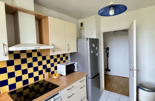 Rueil-Malmaison Apartment | Charment Appartement Avec Balcon