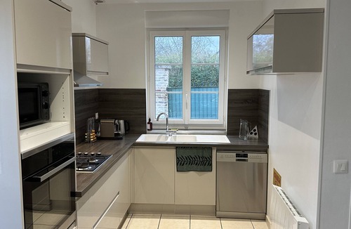 Saint-Pierre-les-Elbeuf House | Charming and Bright 3 Bedroom House, with Garden and Parking