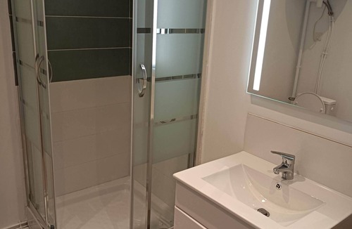 Corbeil-Essonnes Apartment | Charming apartment located in Corbeil-Essonnes, 5 minutes' walk from the station.