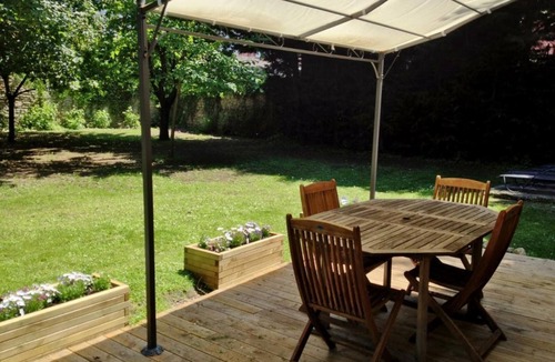 Mouy Cottage | Charming Cottage with Private Garden, Family Friendly, Near Historical Sites