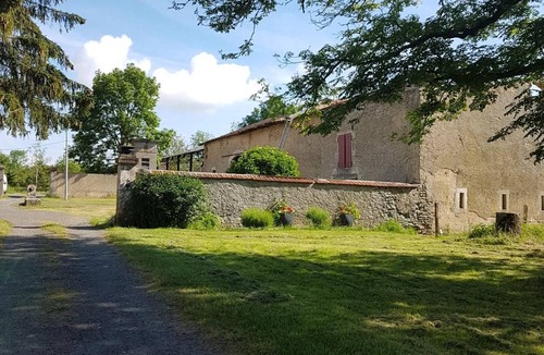 Toul Cottage | Charming Countryside Cottage - Near Toul and Nancy, Sleeps 6, Private Terrace, WiFi Included