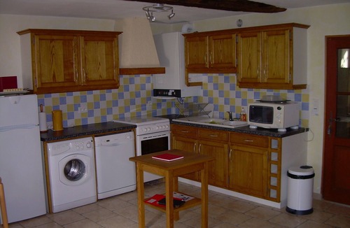 Bures Cottage | Charming fully equipped rural gite with shared heated summer pool (WiFi ext)
