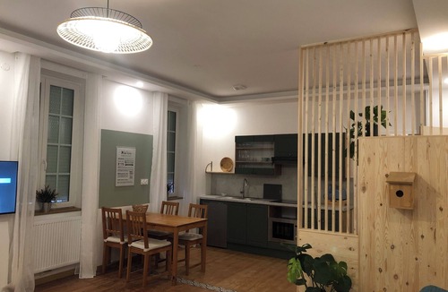 Cronenbourg Ouest Apartment | Charming, fully renovated apartment close to all amenities.
