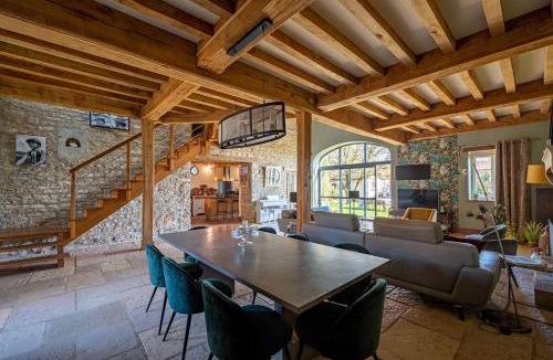 Montceau-et-Echarnant House | Charming house in Burgundy, “Les Coquelicots”