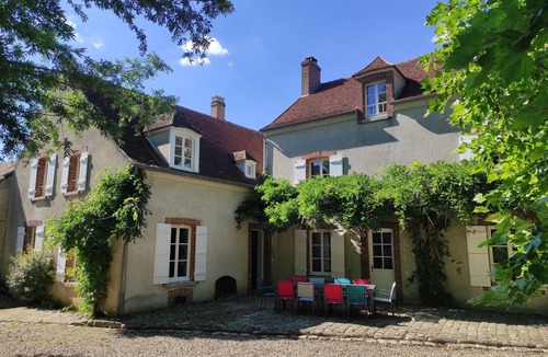 Mortcerf Villa | Charming house in the heart of the Brie region, 15 minutes from Disneyland Paris