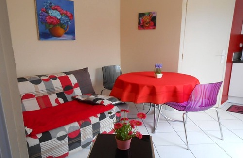 Sotteville-les-Rouen House | Charming little Gite C