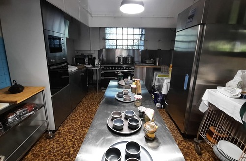 Guerard House | Charming private hostel, quiet, close to local poles of attraction