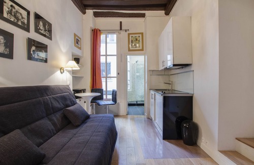 Quartier de la Folie-Mericourt Apartment | Charming studio in the heart of the Marais