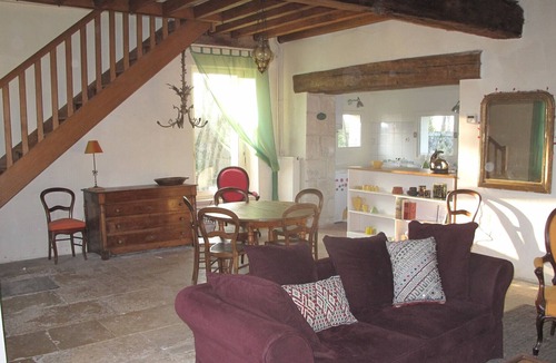 Missy-aux-Bois House | Charming traditional stone house in the heart of the countryside.