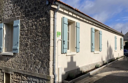 Buzancy Cottage | Charming Village House with Garden, Terrace, BBQ, WiFi, Near Historic Sites - Pet Friendly