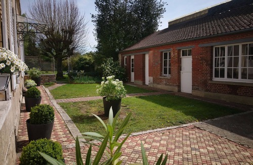 Ecos House | Charming well fitted gîte with all modern conveniences, Wi-Fi and large beds