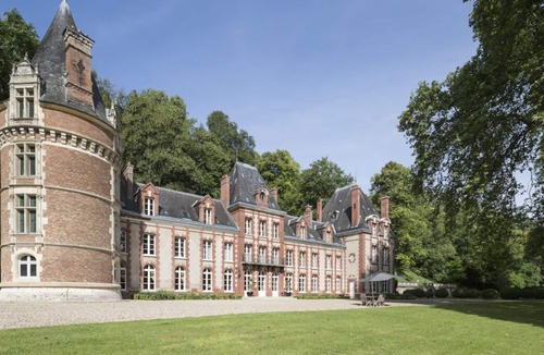 Bazincourt-sur-Epte Other | Chateau Saint-Clair - Ten Bedroom Castle, Sleeps 20