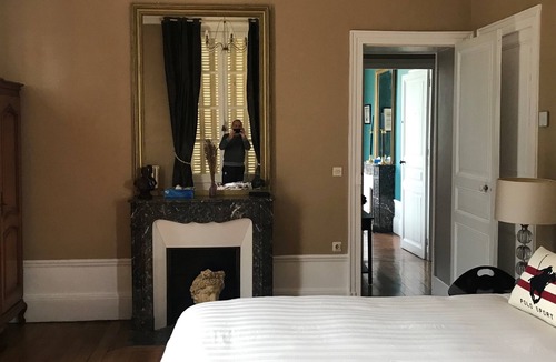 Charentonnay House | CHATEAU TROIS BRIOUXnBoutique chateau nestled in the French countryside full AC.