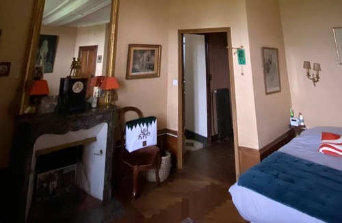 Daon Other | Chateau with beautiful views. Very calm. Swimming pool. 14 people
