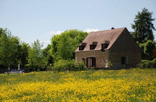 Moulins Engilbert Cottage | Chez Charolais - sleeps 10 guests in 5 bedrooms