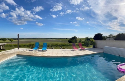 Haute-Saintonge House | Chez Eaux de Vie - Beautiful newly converted barn for 6 - overlooking vineyards!