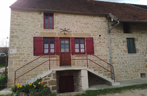 Fontenay-pres-Vezelay Cottage | Chez Jean de Vézelay gîte calme et confortable