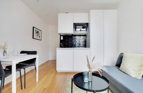 Chemin de l'Ile Apartment | Chic and Cosy Studio - 2P- Nanterre