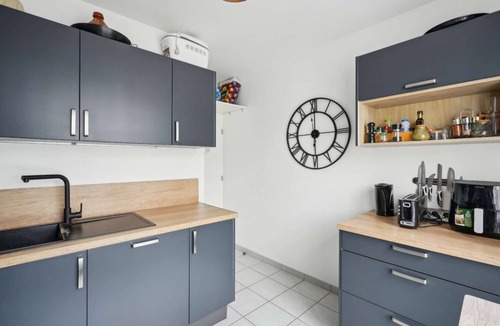 Gennevilliers Apartment | Chic and spacious apartment with parking